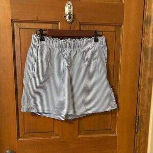 Old Navy Blue and White Striped Women's Shorts